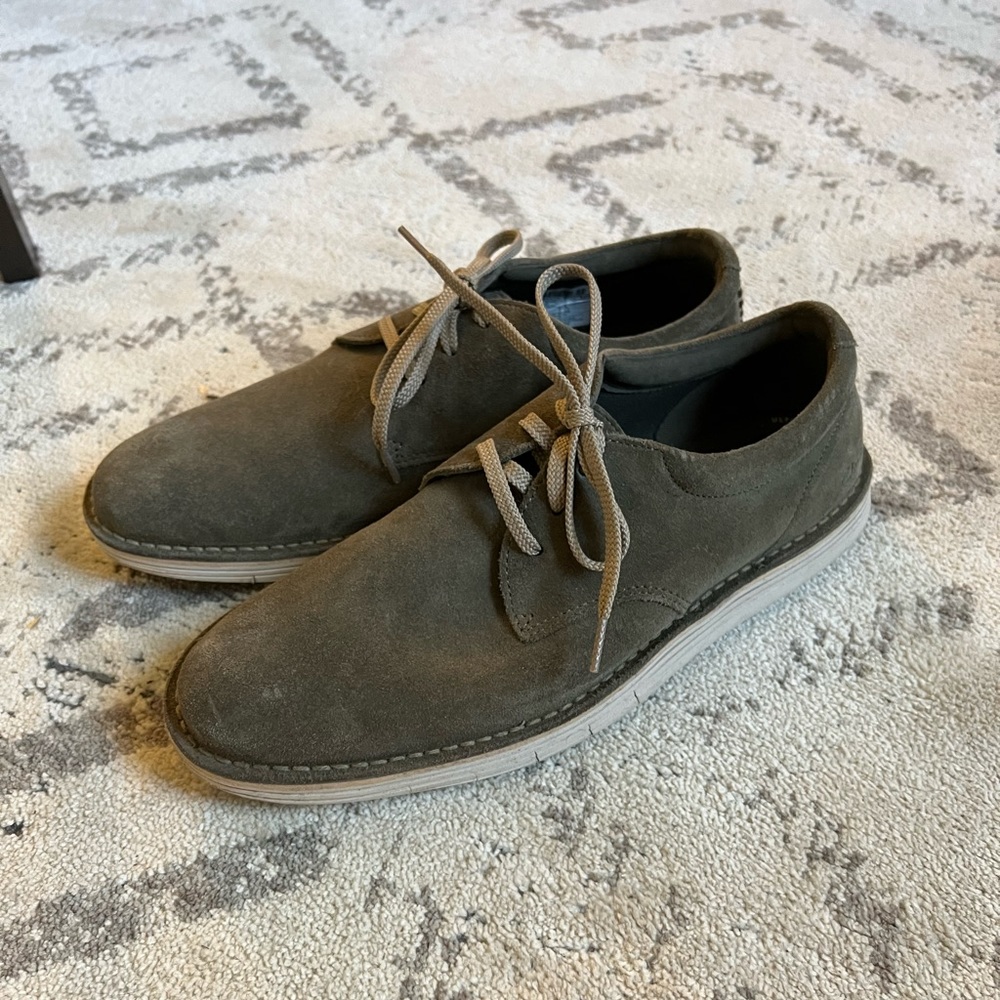 Clarks Mens Suede Dress Shoes